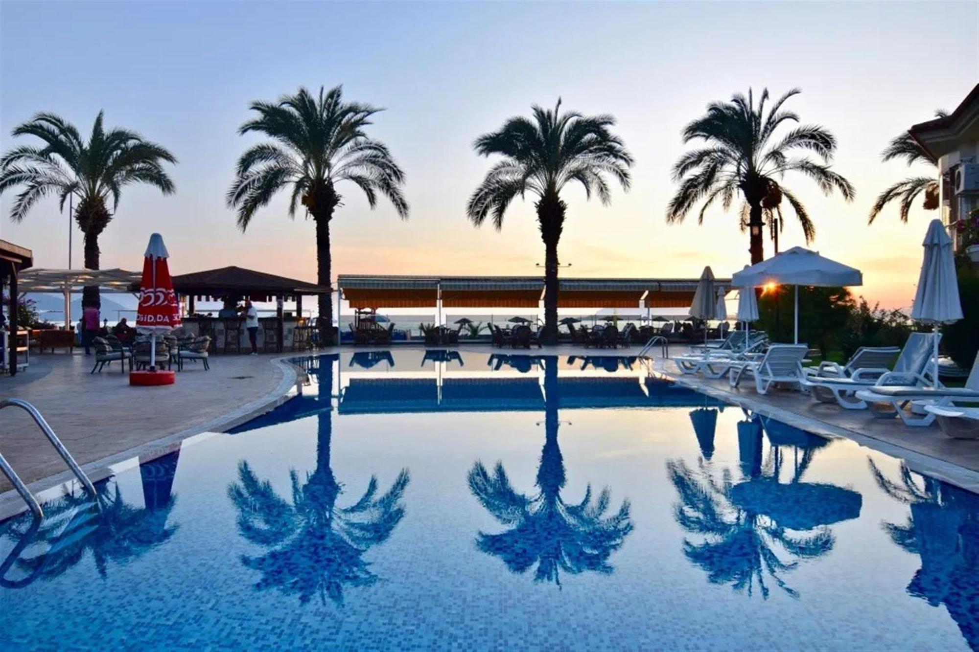 Sunset Beach Club Lebrentals 费特希耶 外观 照片